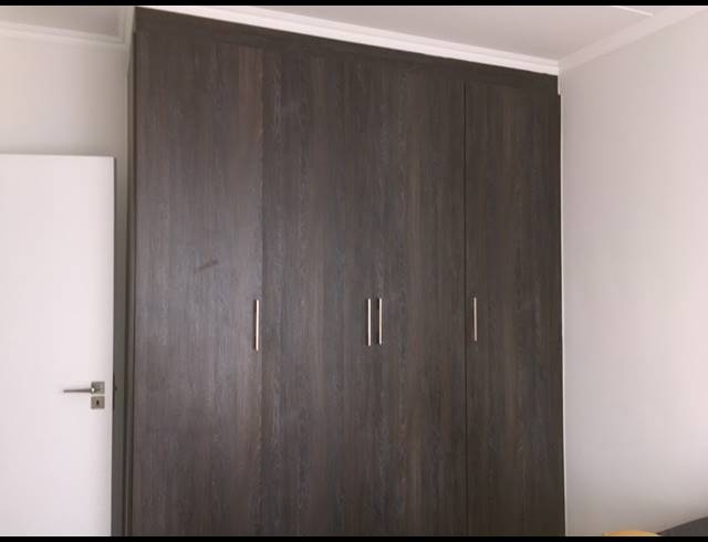 2 BEDROOM APARTMENT FOR SALE IN OLIVEDALE